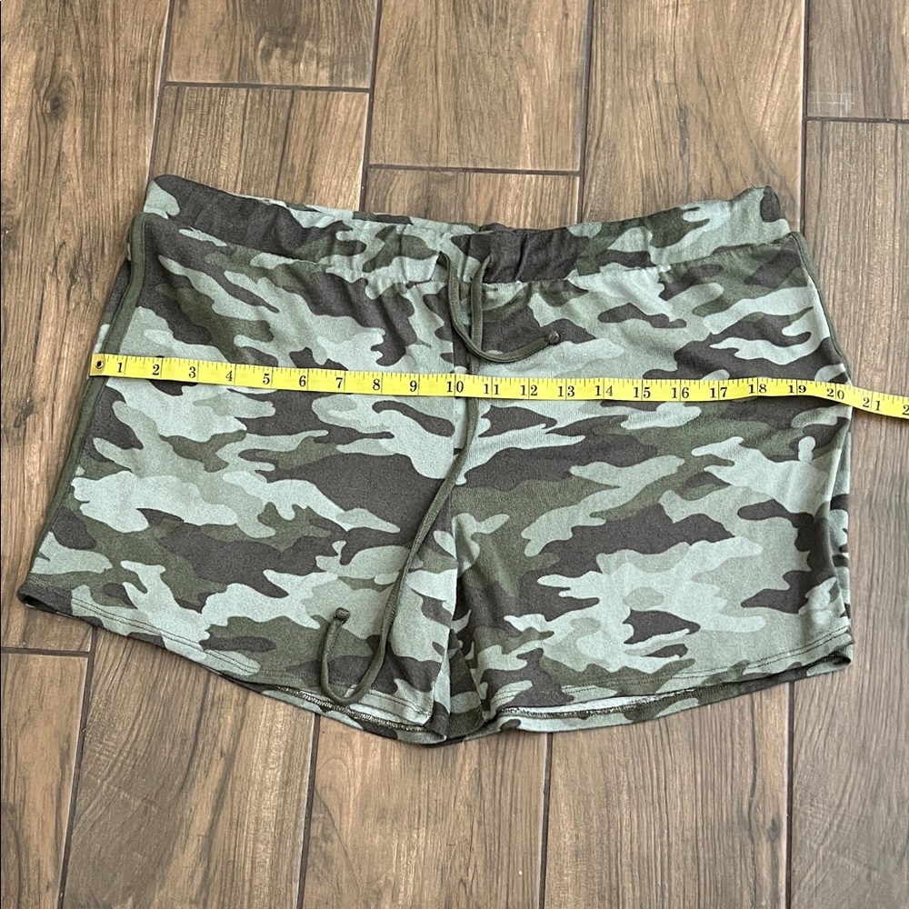 Lucky Brand - 4 Piece Set Camouflage Lounge Set - Picture 13 of 16
